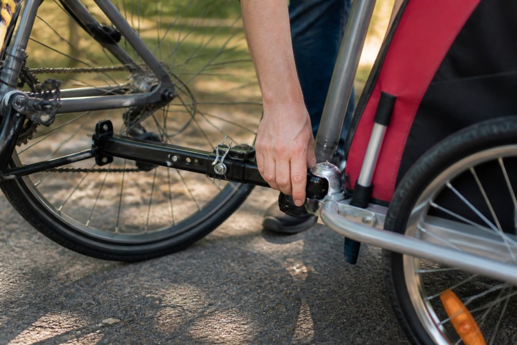 How to Attach Bike Trailer Hitch: Step-by-Step